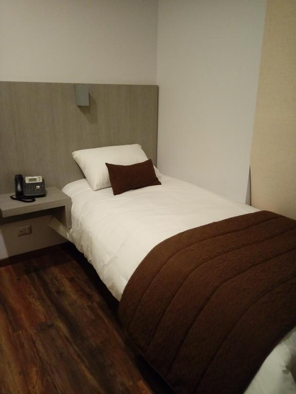 Hotel Elisa Cole Сантьяго Екстер'єр фото